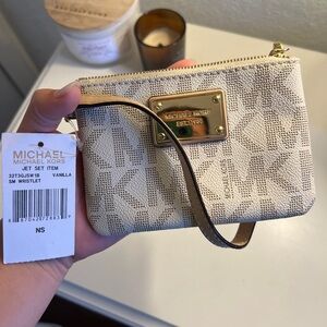 Michael Kors Mini Wallet